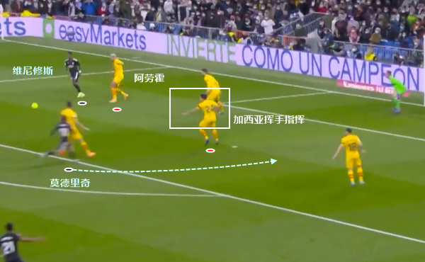  亚特兰大定位球战术犀利，多次利用头球破门  